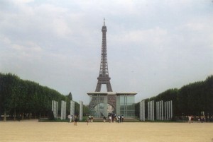 nrb2000_0_paris_tour1