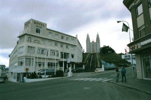 isl2002_2_21_Akureyri_Centro