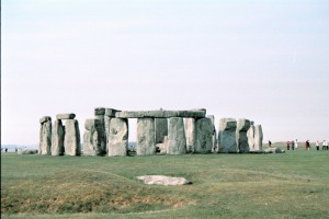 crn2003_104_stonehenge4