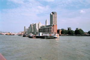 crn2003_219_london_tamigi