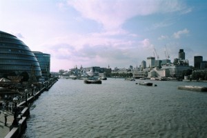crn2003_222_london_tamigi