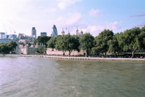crn2003_223_london_tamigi