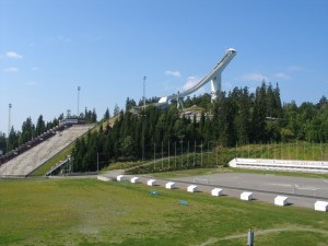 hrt2004_0467_oslo_trampolino