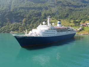 hrt2004_0521_fiordo_geiranger