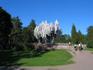 cba2005_186_helsinki_monumento_cibelius