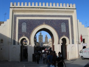 Mar2005_126_fes_porta_blu