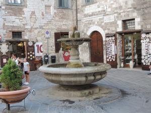 Centro Italia 2021 085 Gubbio Fontana-dei-Matti