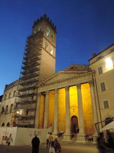 Centro Italia 2021 122 Assisi Tempio-di-Minerva