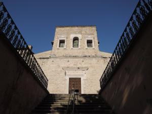 Centro Italia 2021 248 Spoleto Basilica-di-San-Salvatore